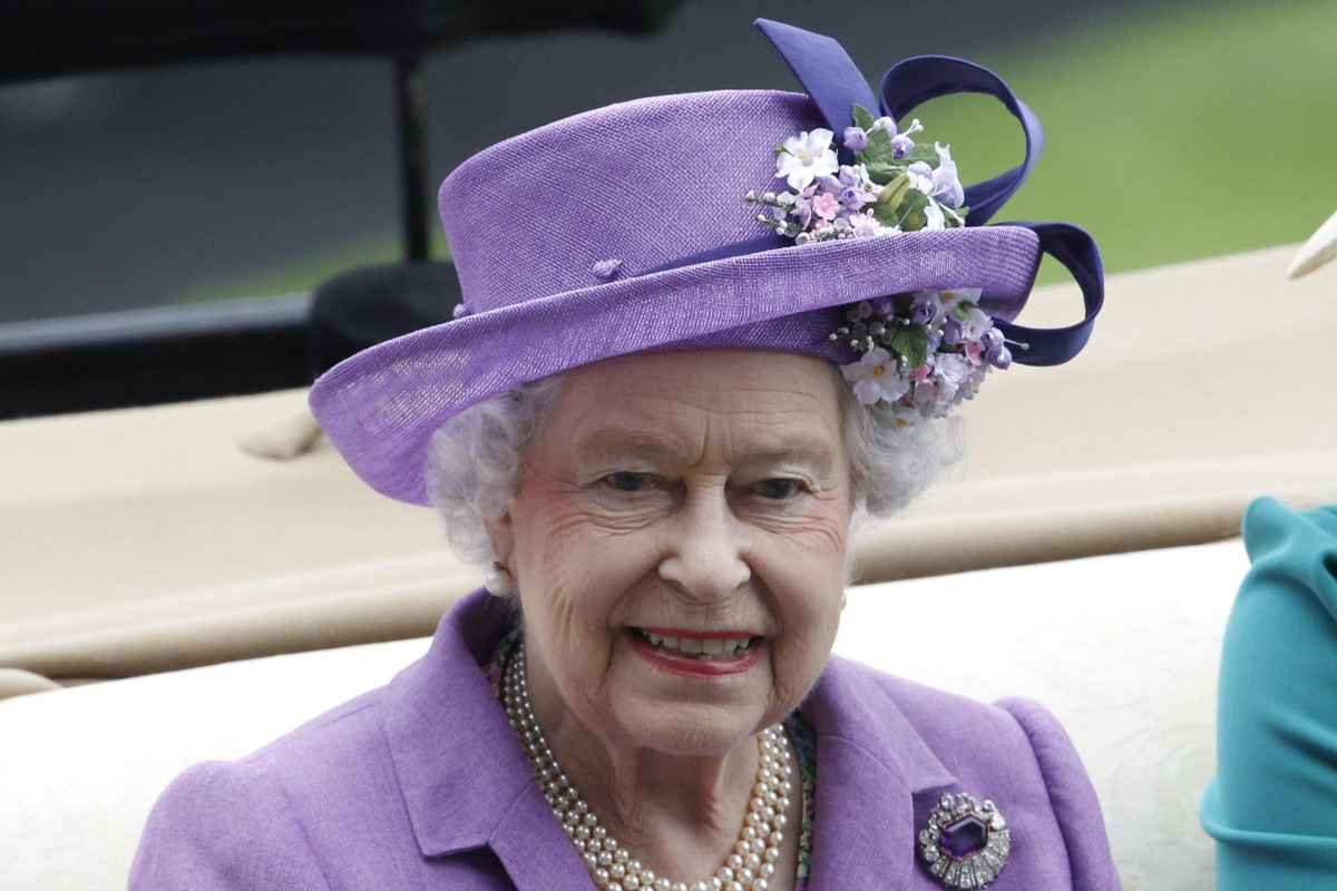 Uccidere Regina Elisabetta II: colpa IA