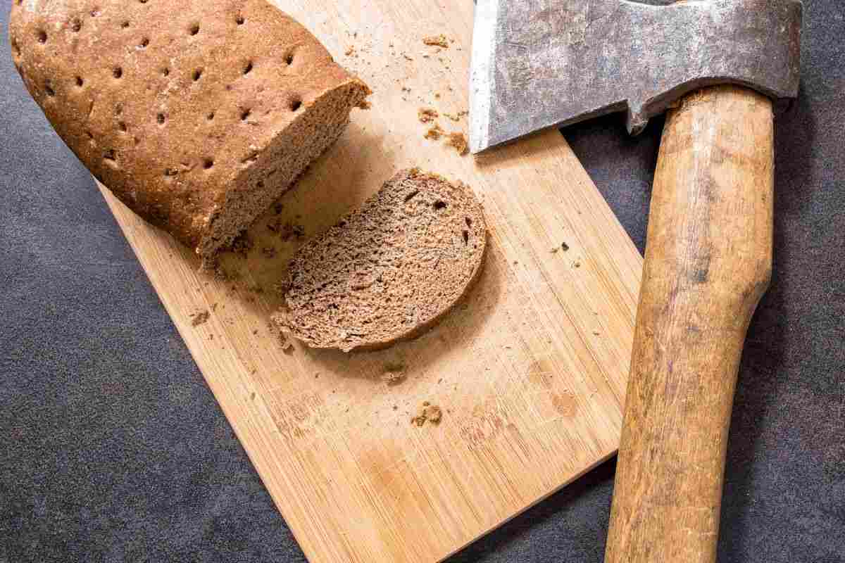 come rendere fresco il pane duro