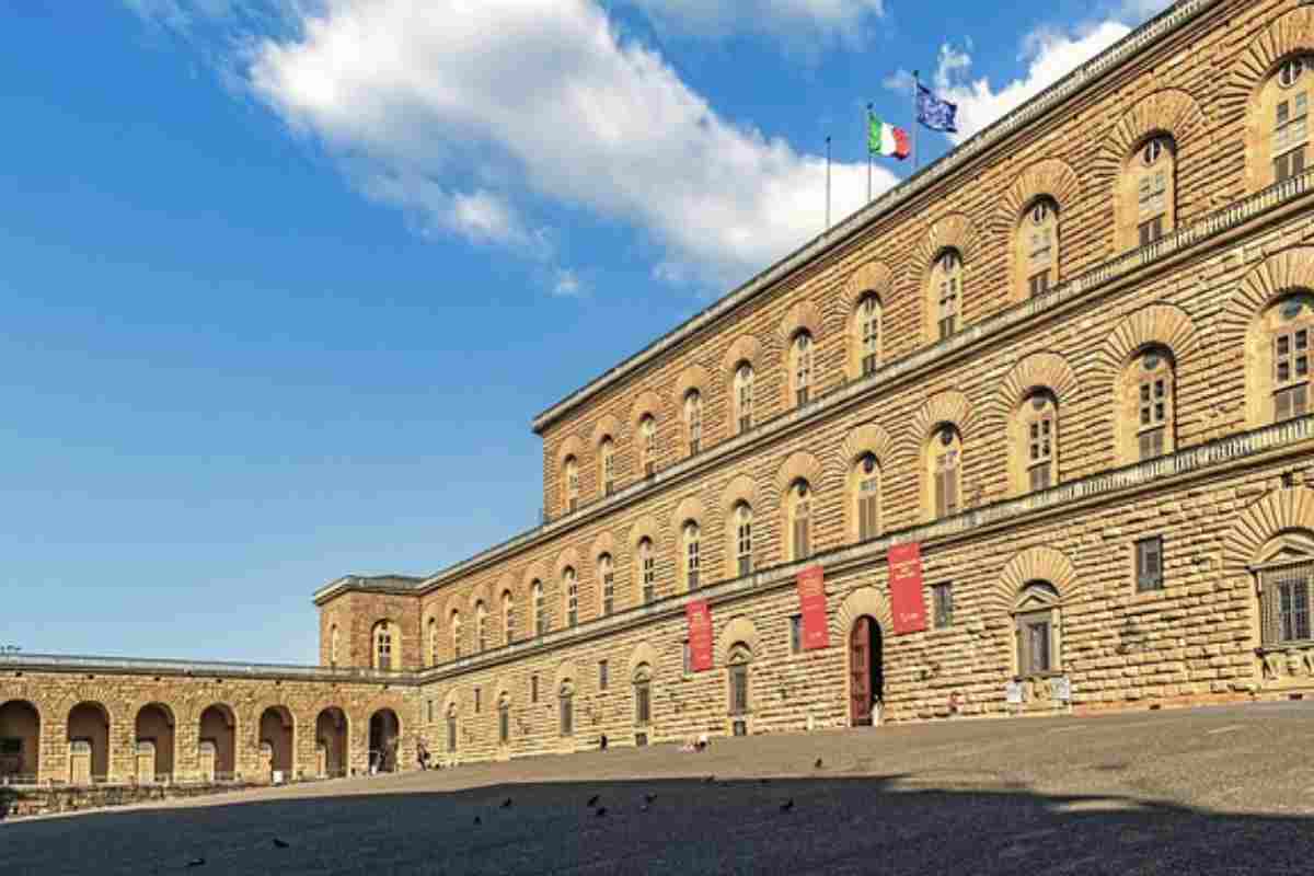 La facciata di Palazzo Pitti a Firenze